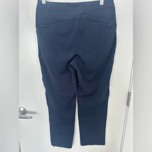 Athleta Women's Pants - Picture 3 of 5